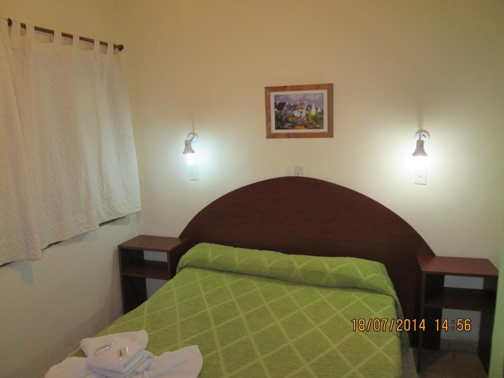 Nuevo Hotel Belgrano ซานนิโกลัส เด ลอสอาร์โรโยส ภายนอก รูปภาพ