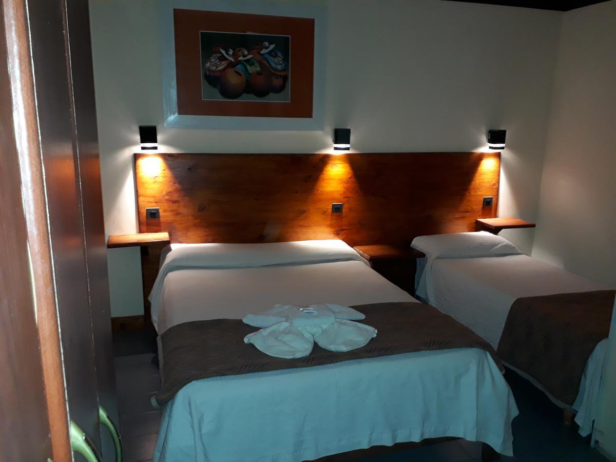 Nuevo Hotel Belgrano ซานนิโกลัส เด ลอสอาร์โรโยส ภายนอก รูปภาพ